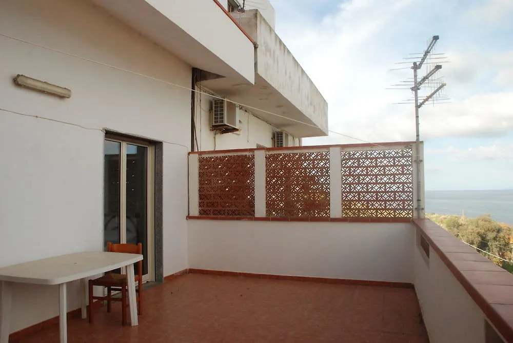 Acqualadroni Affitti Apartment Messina