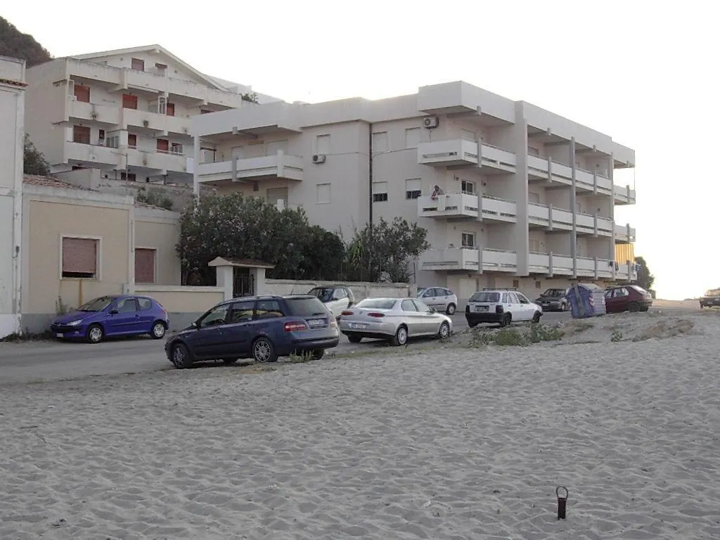 Acqualadroni Affitti location